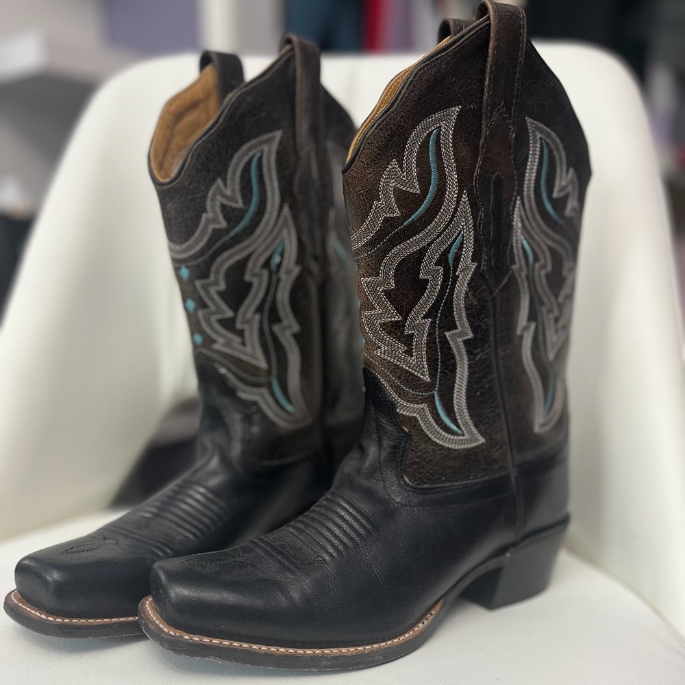 Old West boots